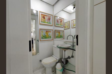 Lavabo de apartamento para alugar com 2 quartos, 74m² em Barra da Tijuca, Rio de Janeiro