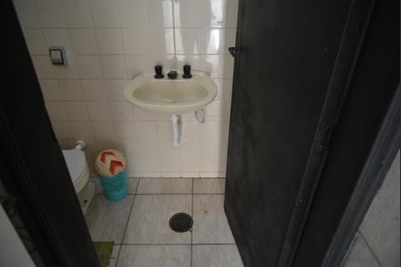 Casa para alugar com 172m², 3 quartos e 2 vagasBanheiro de Serviço