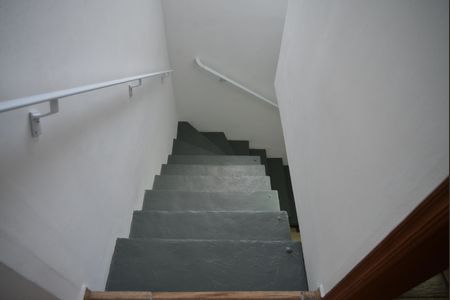 Casa para alugar com 172m², 3 quartos e 2 vagasEscada