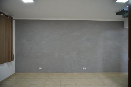 Casa para alugar com 172m², 3 quartos e 2 vagasSala