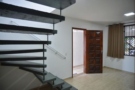 Sala de casa para alugar com 3 quartos, 172m² em Jardim Jamaica, Santo André