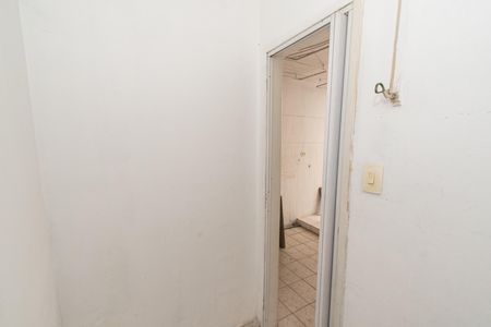 Despensa de casa para alugar com 4 quartos, 250m² em Cambuci, São Paulo