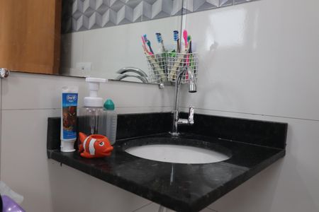 Apartamento à venda com 100m², 2 quartos e 2 vagasBanheiro da Suíte
