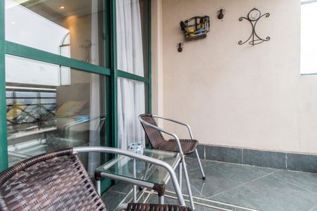 Apartamento à venda com 98m², 3 quartos e 2 vagasVaranda