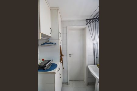 Apartamento à venda com 98m², 3 quartos e 2 vagasBanheiro de Serviço