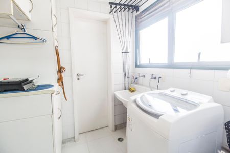 Apartamento à venda com 98m², 3 quartos e 2 vagasÁrea de Serviço