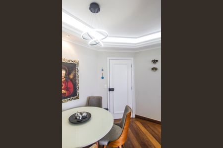 Apartamento à venda com 98m², 3 quartos e 2 vagasEntrada