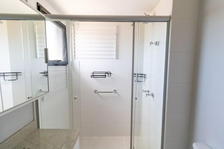 Apartamento à venda com 101m², 3 quartos e 2 vagas Apartamento à venda com 101m², 3 quartos e 2 vagasBanheiro da Suíte