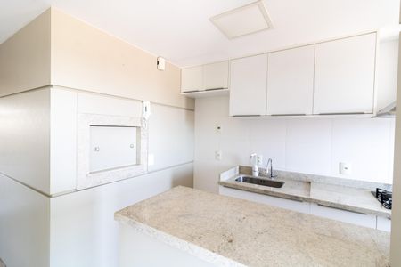 Apartamento à venda com 101m², 3 quartos e 2 vagas Apartamento à venda com 101m², 3 quartos e 2 vagasCozinha e Área de Serviço