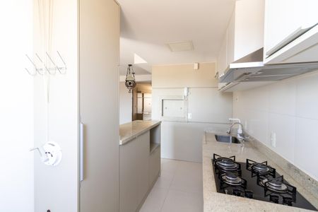 Apartamento à venda com 101m², 3 quartos e 2 vagas Apartamento à venda com 101m², 3 quartos e 2 vagasCozinha e Área de Serviço