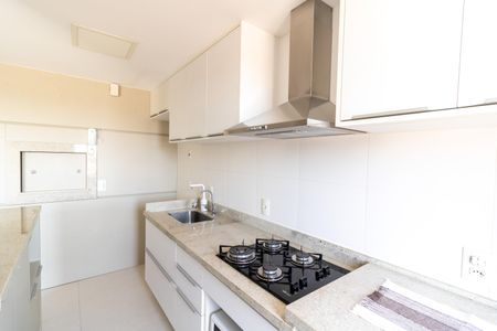 Apartamento à venda com 101m², 3 quartos e 2 vagas Apartamento à venda com 101m², 3 quartos e 2 vagasCozinha e Área de Serviço
