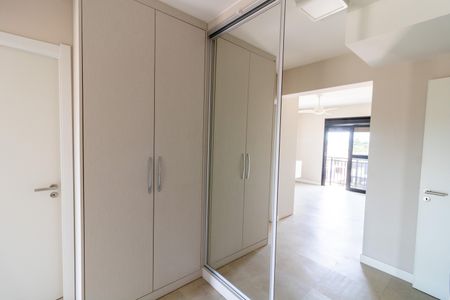 Apartamento à venda com 101m², 3 quartos e 2 vagas Apartamento à venda com 101m², 3 quartos e 2 vagasSuíte