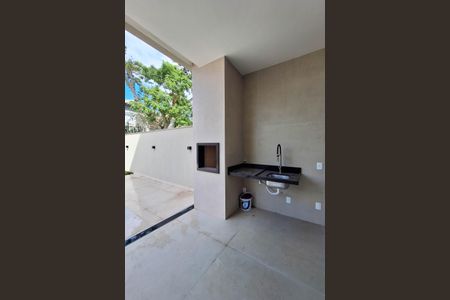 Casa à venda com 250m², 4 quartos e 2 vagasQuintal