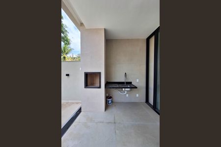 Casa à venda com 250m², 4 quartos e 2 vagasQuintal