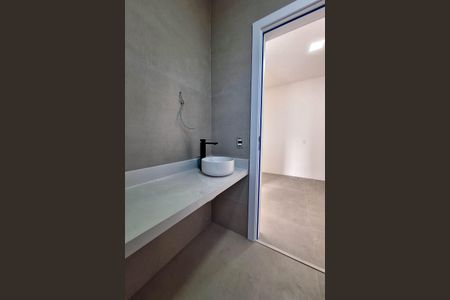 Casa à venda com 250m², 4 quartos e 2 vagasBanheiro da Suíte 1