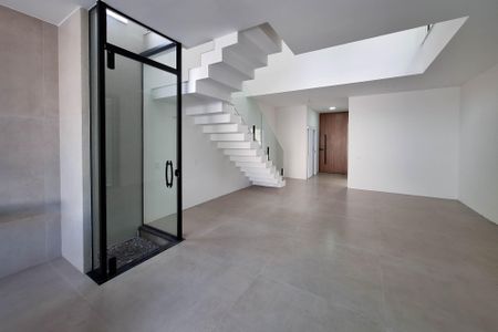 Casa à venda com 250m², 4 quartos e 2 vagasSala