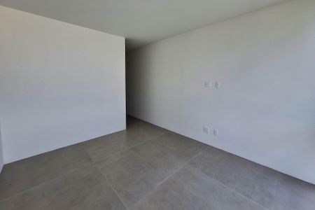 Casa à venda com 250m², 4 quartos e 2 vagasSuíte 3