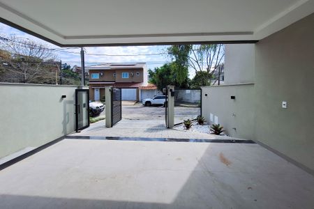 Casa à venda com 250m², 4 quartos e 2 vagasQuintal