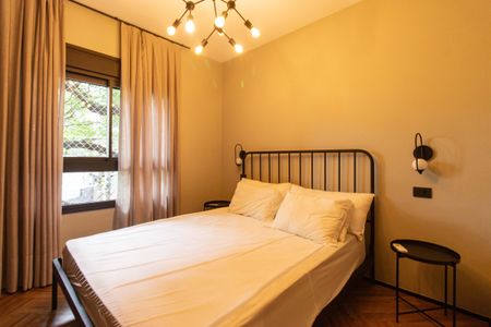 Apartamento à venda com 267m², 4 quartos e 4 vagas Apartamento à venda com 267m², 4 quartos e 4 vagasSuíte 4