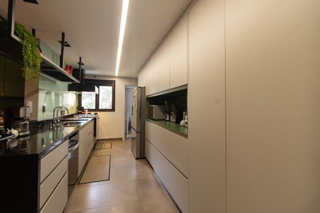 Apartamento à venda com 267m², 4 quartos e 4 vagas Apartamento à venda com 267m², 4 quartos e 4 vagasCozinha