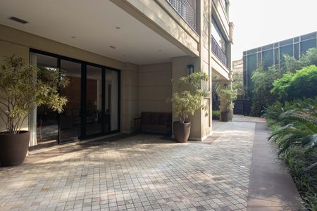 Apartamento à venda com 267m², 4 quartos e 4 vagas Apartamento à venda com 267m², 4 quartos e 4 vagasEntrada