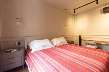 Apartamento à venda com 267m², 4 quartos e 4 vagas Apartamento à venda com 267m², 4 quartos e 4 vagasSuíte 2