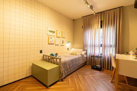 Apartamento à venda com 267m², 4 quartos e 4 vagas Apartamento à venda com 267m², 4 quartos e 4 vagasSuíte 1