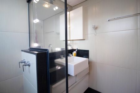 Apartamento à venda com 100m², 2 quartos e 2 vagas Apartamento à venda com 100m², 2 quartos e 2 vagasBanheiro da Suíte 1