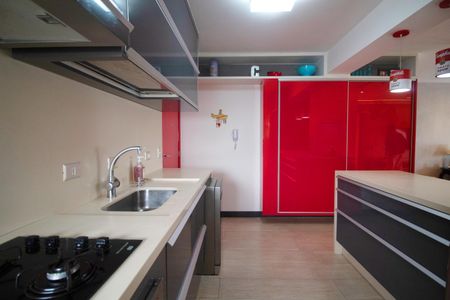 Apartamento à venda com 100m², 2 quartos e 2 vagas Apartamento à venda com 100m², 2 quartos e 2 vagasCozinha