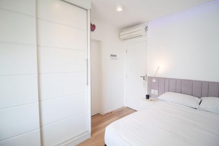 Apartamento à venda com 100m², 2 quartos e 2 vagas Apartamento à venda com 100m², 2 quartos e 2 vagasSuíte 2