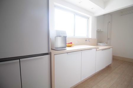 Apartamento à venda com 100m², 2 quartos e 2 vagas Apartamento à venda com 100m², 2 quartos e 2 vagasÁrea de serviço