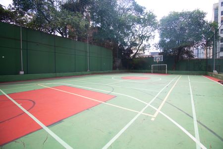 Apartamento à venda com 100m², 2 quartos e 2 vagas