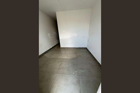 Casa à venda com 3 quartos, 110m² em Vila Tiradentes, São Paulo