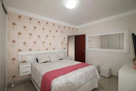 Casa à venda com 3 quartos, 225m² em Vila Guilhermina, São Paulo