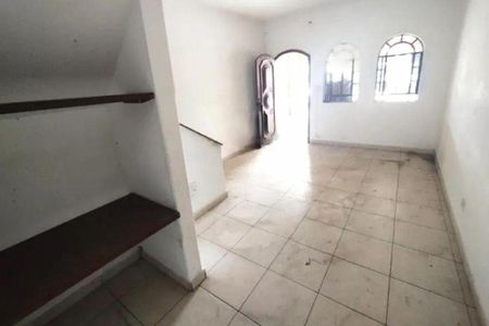 Casa à venda com 2 quartos, 150m² em Vila Carrão, São Paulo