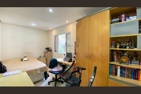 Casa à venda com 2 quartos, 156m² em Vila Santo Estevão, São Paulo