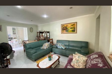 Casa à venda com 2 quartos, 156m² em Vila Santo Estevão, São Paulo