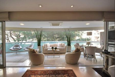 Apartamento à venda com 278m², 3 quartos e 4 vagas