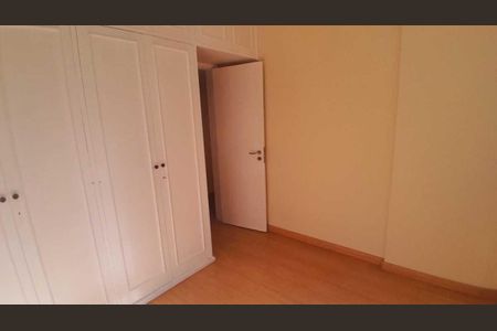 Apartamento à venda com 64m², 2 quartos e sem vaga