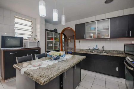 Apartamento à venda com 185m², 4 quartos e 1 vaga