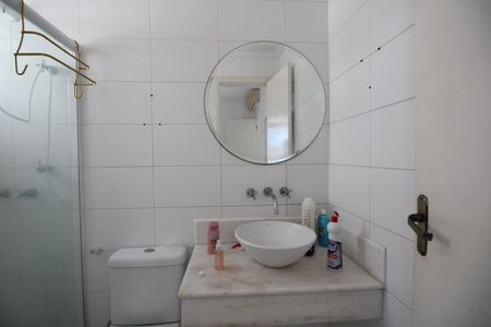 Casa à venda com 368m², 5 quartos e 3 vagasBanheiro da Suíte 1