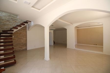 Sala de casa à venda com 5 quartos, 368m² em Anil, Rio de Janeiro