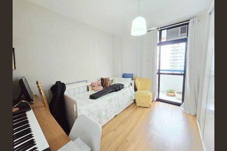 Apartamento à venda com 3 quartos, 120m² em Icaraí, Niterói