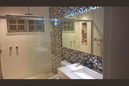 Casa à venda com 4 quartos, 276m² em Piratininga, Niterói