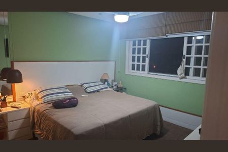 Casa à venda com 4 quartos, 276m² em Piratininga, Niterói