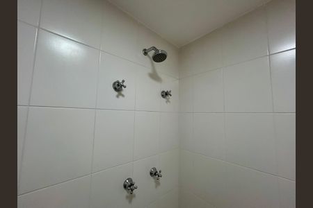 Apartamento à venda com 60m², 2 quartos e 1 vaga Apartamento à venda com 60m², 2 quartos e 1 vagaBanheiro da Suíte