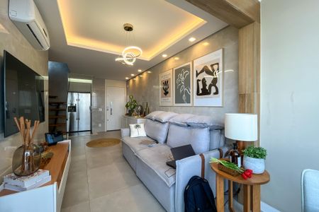 Apartamento à venda com 129m², 2 quartos e 2 vagas Apartamento à venda com 129m², 2 quartos e 2 vagasSala