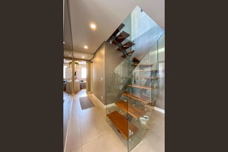 Apartamento à venda com 129m², 2 quartos e 2 vagas Apartamento à venda com 129m², 2 quartos e 2 vagasCorretor