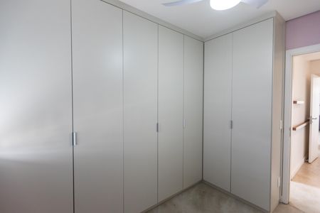 Apartamento à venda com 173m², 3 quartos e 2 vagasQuarto 2