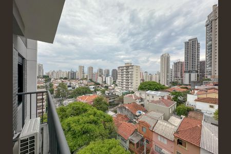 Studio à venda com 27m², 1 quarto e sem vaga Studio à venda com 27m², 1 quarto e sem vagaVaranda